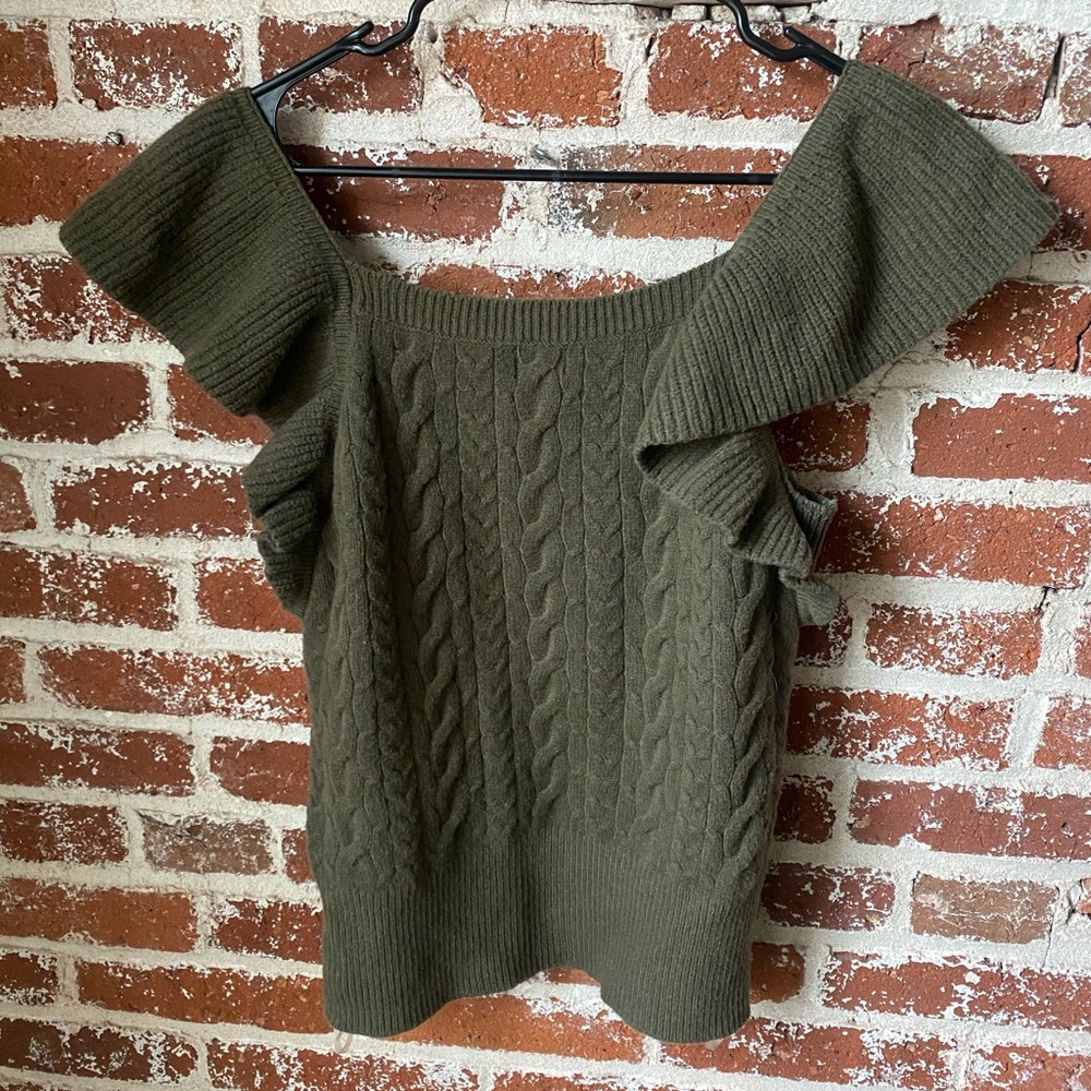 A New Day olive green knit tank with flutter sleeves - Picture 5 of 5
